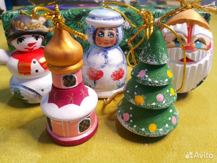 Деревянные резные ёлочные игрушки набор