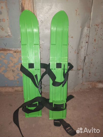 Беговые лыжи