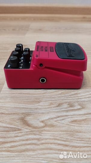 Гитарная педаль Behringer UM300