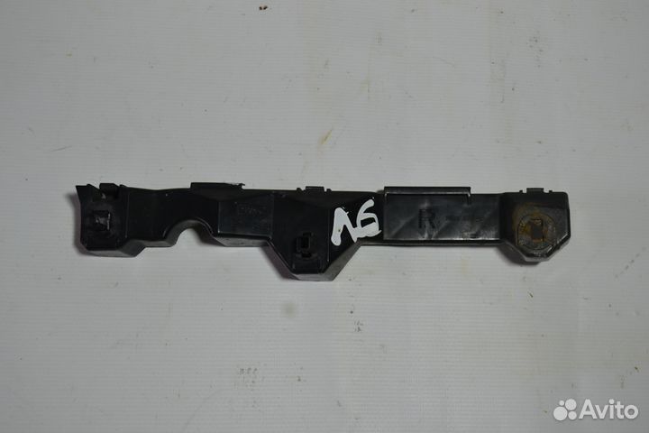 Кронштейн переднего бампера Lexus RX 2 (300)