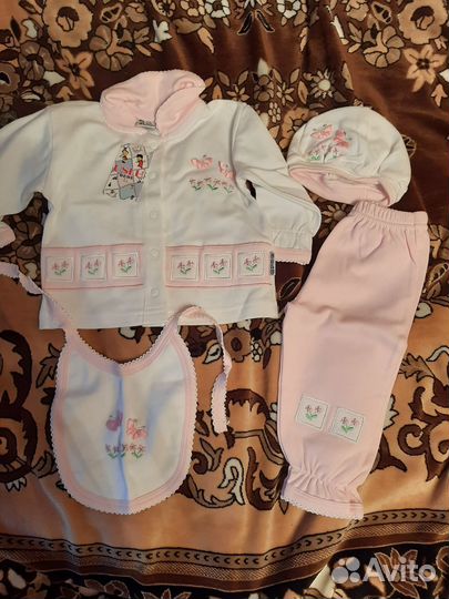 Комплект для новорожденной