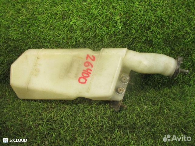 Бачок расширительный на toyota corolla AE110 5A-FE