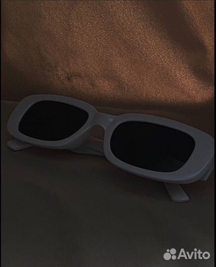 Солнцезащитные очки