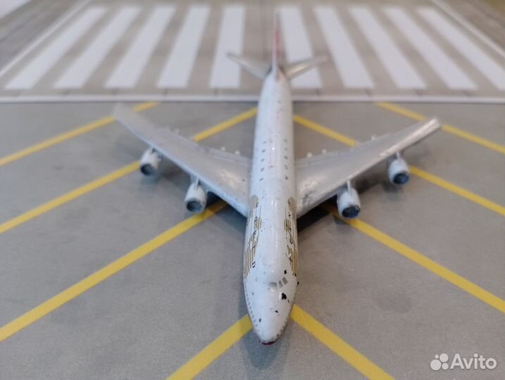 Самолёт Boeing 747 