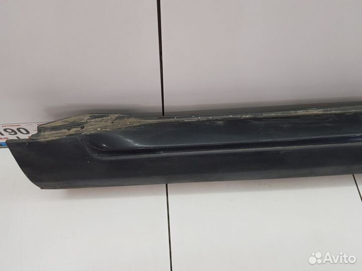 Накладка на порог правая