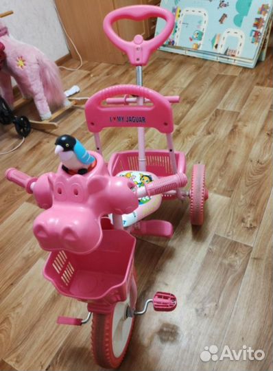 Трехколесный велосипед для девочки
