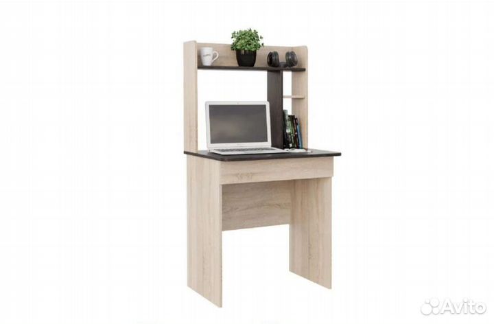 Стол с выдвижным ящиком