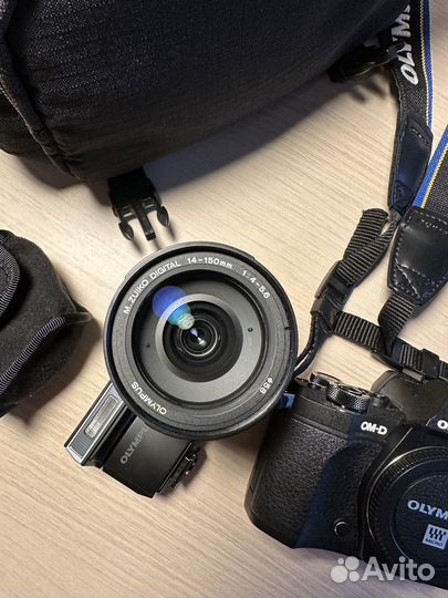 Olympus OM-D E-M5 Mark II (полный комплект)