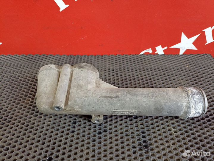 Патрубок корпуса термостата