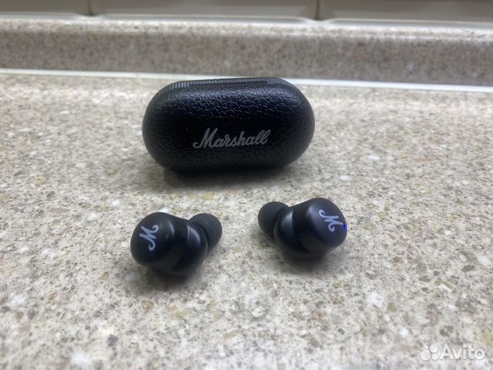 Беспроводные наушники Marshall