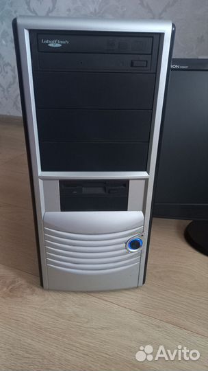 Монитор LG flatron w2043t
