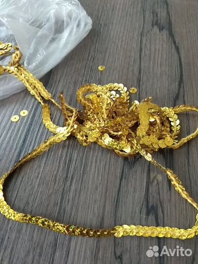 Декор на одежду(смотрите фотки)