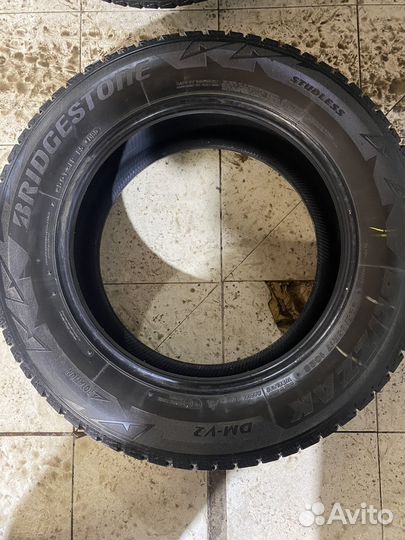 Bridgestone Blizzak DM-Z2 65/65 R17