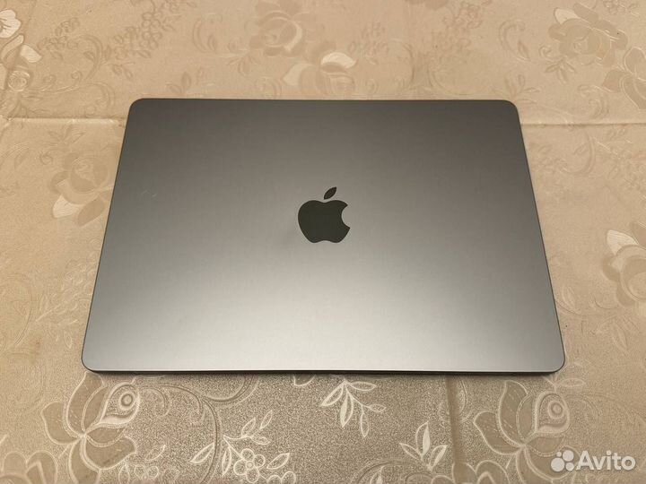 Apple MacBook Air M2 8/512, все хорошо