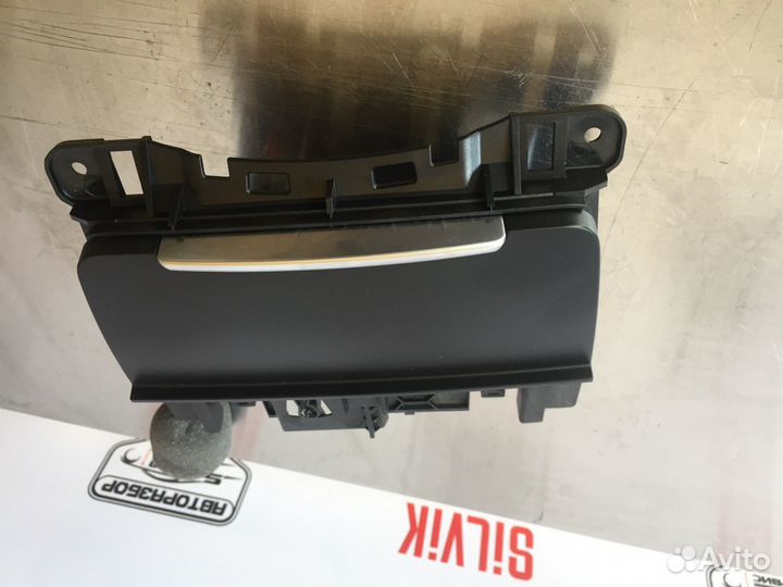 Пепельница ауди А4 В8 8K0857951