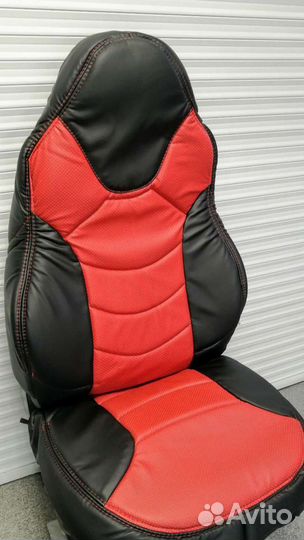 Чехлы из эко-кожи универсальные пилот к-т