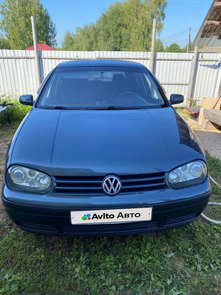 Volkswagen Golf: фото владельца