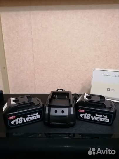 Акамуляторы и зарядное макита