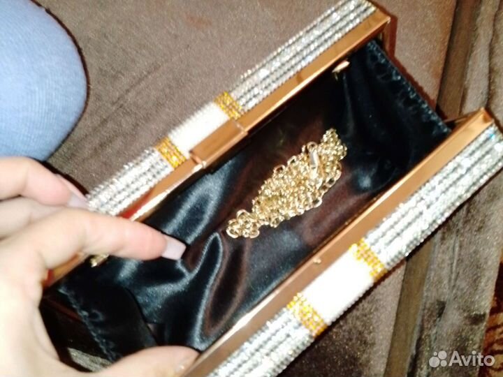 Клатч в стразах