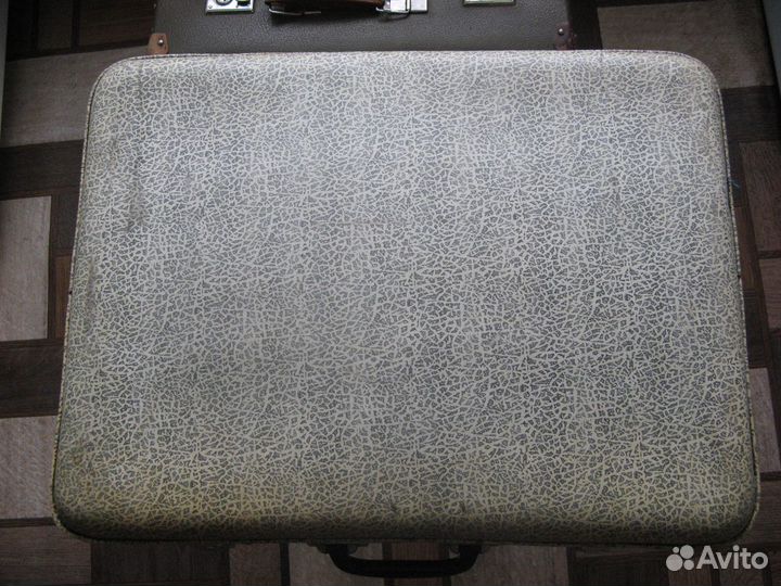 Чемодан времен СССР