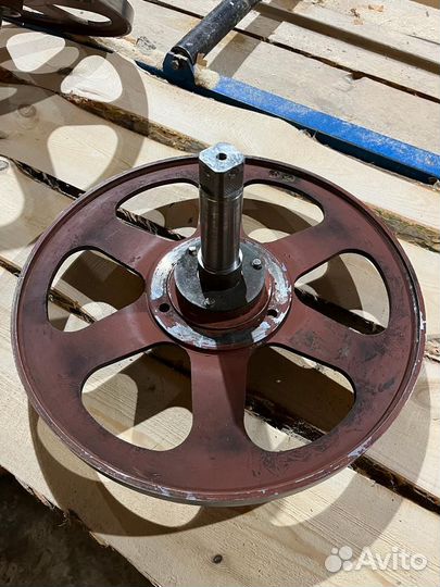 Токарные и фрезерные работы по металлу