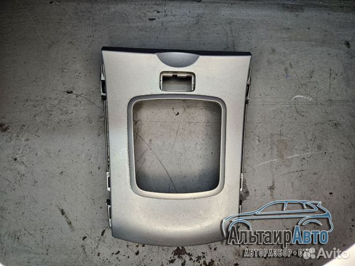 Накладка консоли кпп toyota corolla e150 АКПП ркпп