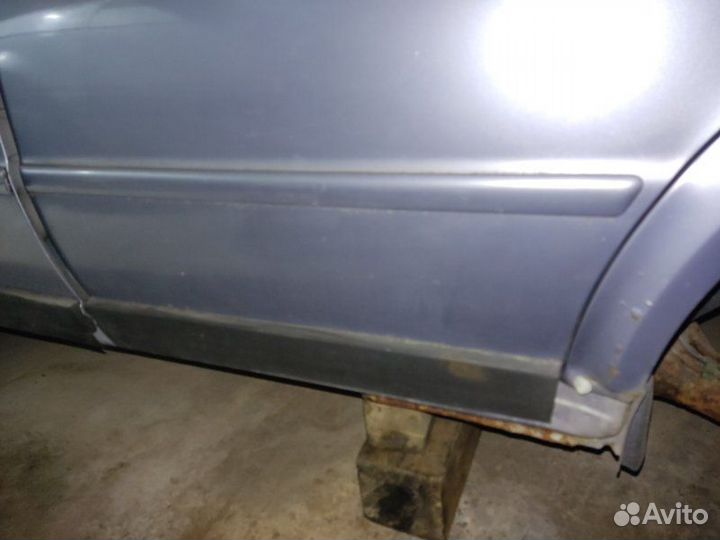 Дверь задняя левая Volkswagen Passat B5 седан 1.8T