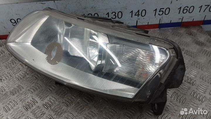 Фара Audi A6 C6 (2004-2011)