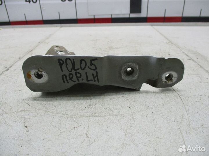 Кронштейн крепления крыла левый Volkswagen Polo 5