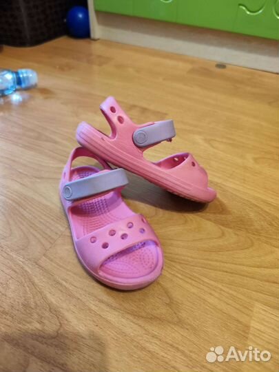 Обувь на девочку 24размер
