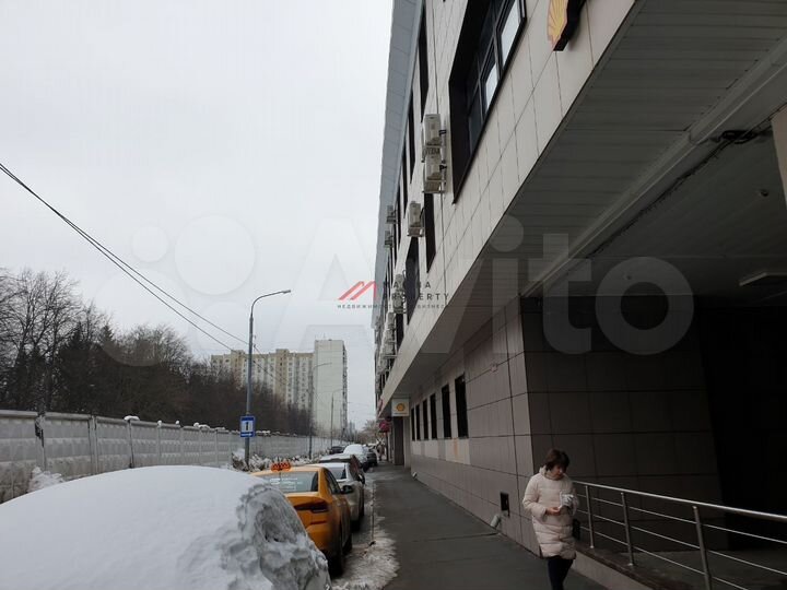 Продам торговое помещение, 619 м²