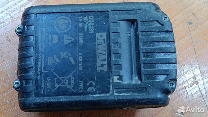 Аккумулятор dewalt 18v 1.5AH