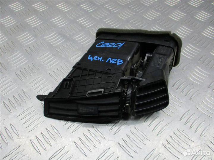 Дефлектор воздушный левый Kia Ceed 1 1.6 G4FC