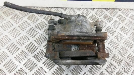 Суппорт тормозной передний левый mercedes benz A-c