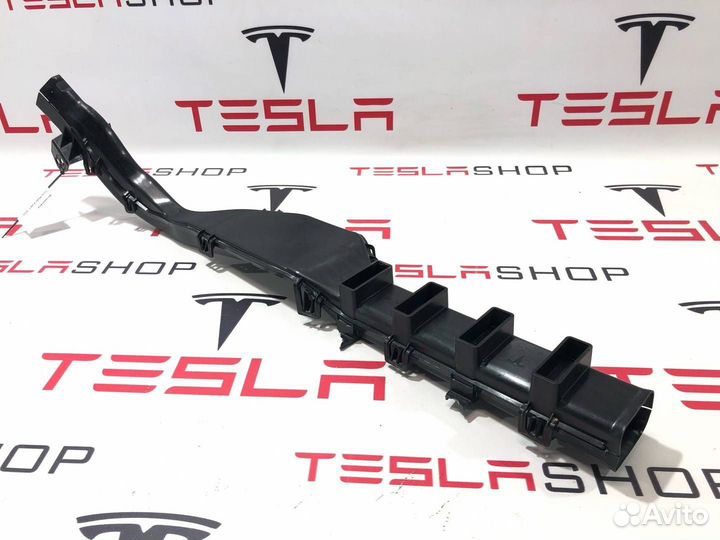 Воздуховод Tesla Model X рест. 2022 1622797-00-A