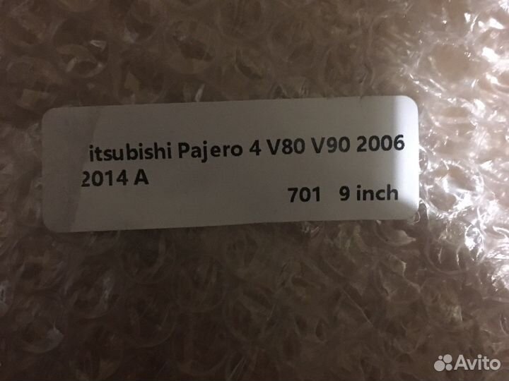 Рамка и фишка Mitsubishi Pajero 4 V80 V90 2006