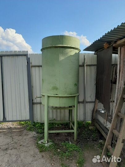 Бочка с ногами