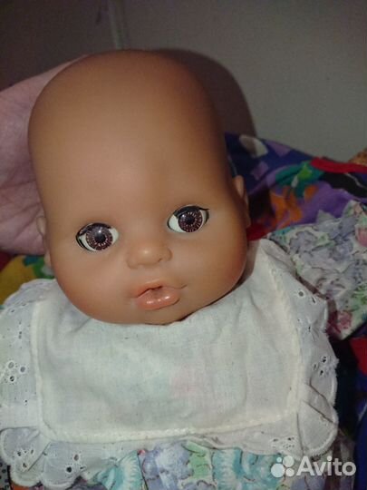 Кукла пупс Bayer с корзинкой-кроваткой