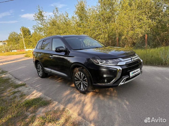 Mitsubishi Outlander 2.4 CVT, 2019, 99 000 км