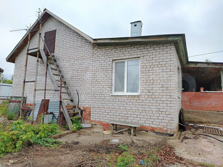 Дом 105,5 м² на участке 10,02 га