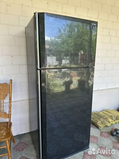 Холодильник бу sharp