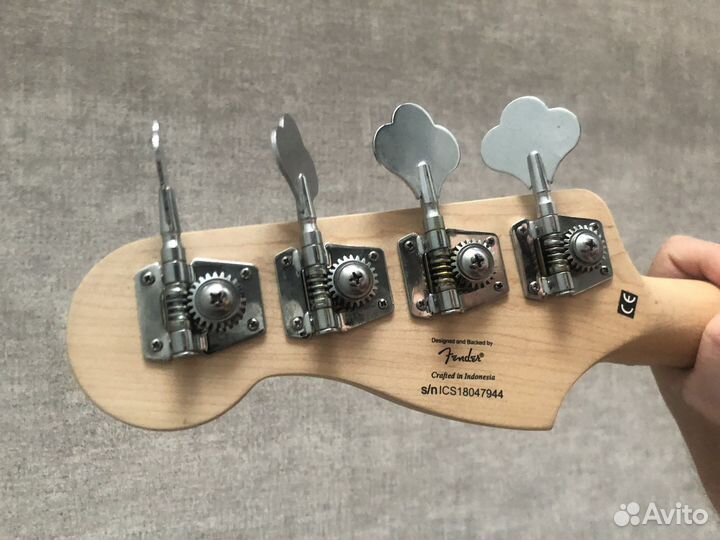 Fender squier Affinity Precision Bass