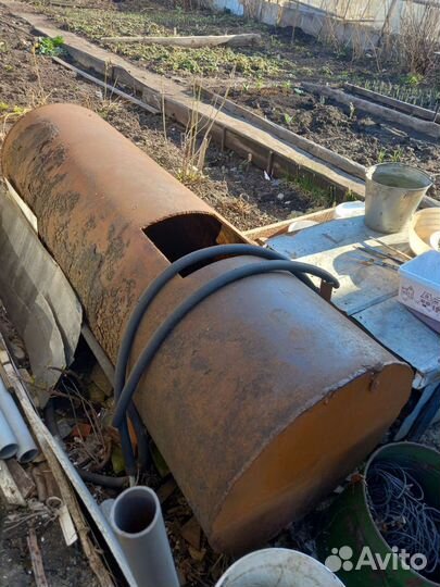 Бак для вводы