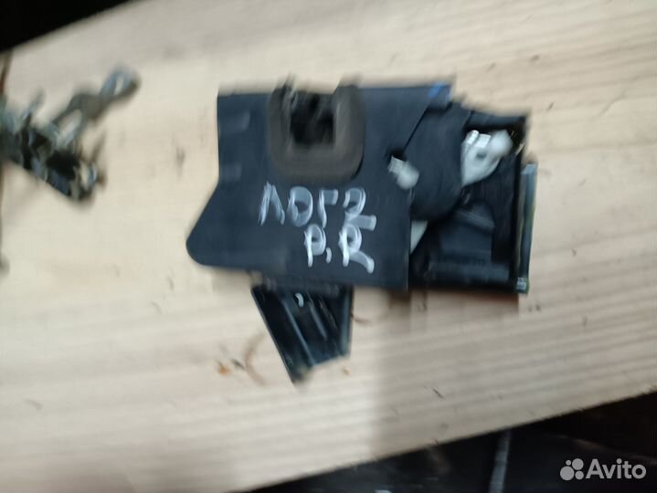 Замок передней правой двери Renault Logan 2