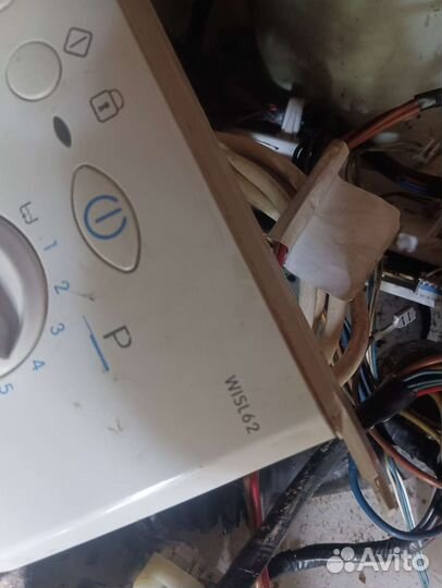 Двигататель стиральной машины indesit wils62