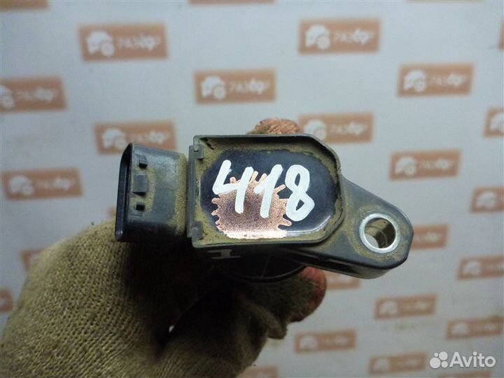 Катушка зажигания Toyota Rav4 ASA44 2AR 2013