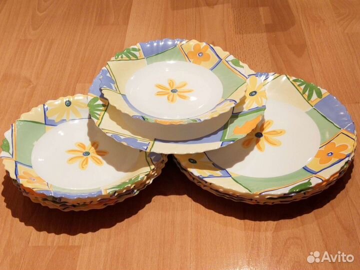 Набор столовой праздничной посуды