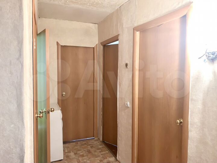 4-к. квартира, 60 м², 5/5 эт.