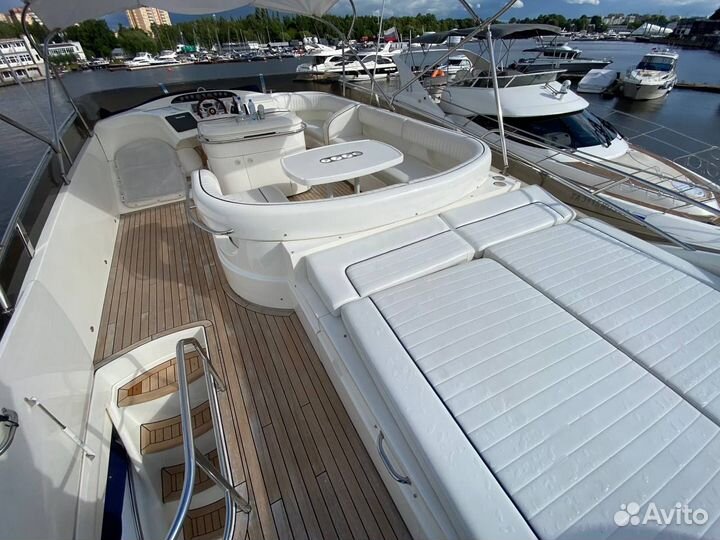 Яхта в аренду, до 12 гостей