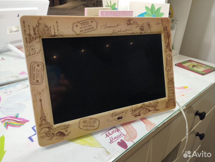 Цифровая фоторамка digma PF-104JR